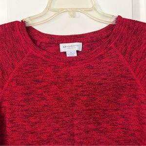 Liz Claiborne weekend shirt XL Burgundy Passion color, high-low hem